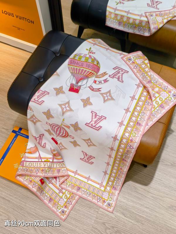 LV Silk Scarf 90X90cm E052515